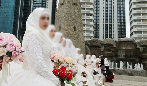 Brides in Grozny. Photo: ChGTRK 'Grozny', https://grozny.tv/news.php?id=38090