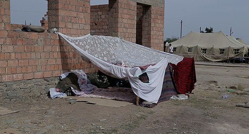 The tent camp in the village of Kullar. Screenshot of the "Caucasian Knot"