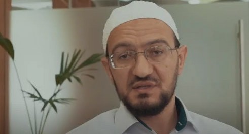 Zainulla-Haji Ataev, the head of the Fatwa Division under the Dagestani Muftiate. Screenshot of the video https://www.youtube.com/watch?v=SL8GGNlI6W8