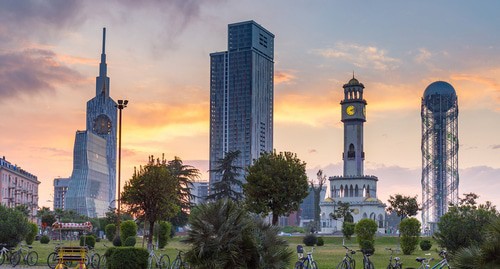 Batumi, the capital of Adjaria. Photo by Dmitry Anatolyevich Mottl https://commons.wikimedia.org/wiki/Category:Batumi#/media/File:Batumi_sunset_2.jpg