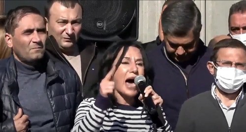 A rally with the demand of the Nikol Pashinyan's resignation, Yerevan, November 11, 2020. Screenshot: Novosti-Armenia, https://www.youtube.com/watch?v=DNU3ROhaVbc