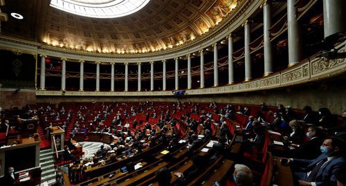 The French Parliament. Photo: REUTERS/Gonzalo Fuentes