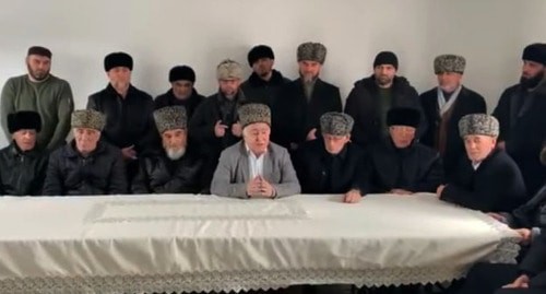 An official statement of the Timurzievs and Sultygov Ingush teips (family clans). Screenshot of the video https://www.facebook.com/ramzan.sultygov/videos/933307603740495