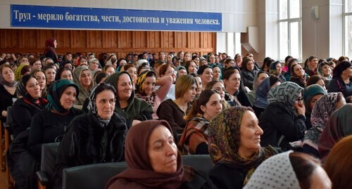 Celebrating the International Women's Day in the Karabudakhkent District of Dagestan. Photo by the press service of the Karabudakhkent District