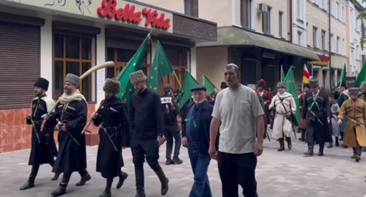 Participants in an unsanctioned rally. Nalchik, May 21, 2023. Screenshot of the video by the "Gazeta Yuga" (South Newspaper) https://t.me/gazetayuga/1479