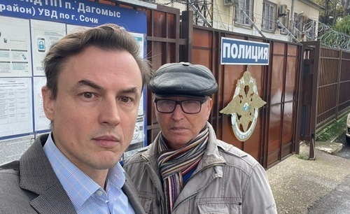 Sergey Kostyuk, an advocate (ow taken off the case), and Vladimir Atamanchuk. Photo by Svetlana Kravchenko for the "Caucasian Knot"