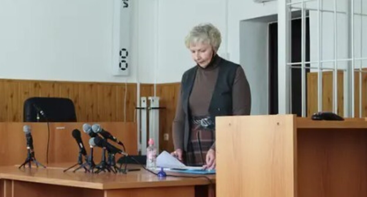 Elena Menchikova at the court. Screenshot of the website containing information about criminal cases against Jehovah's Witnesses* in Russia