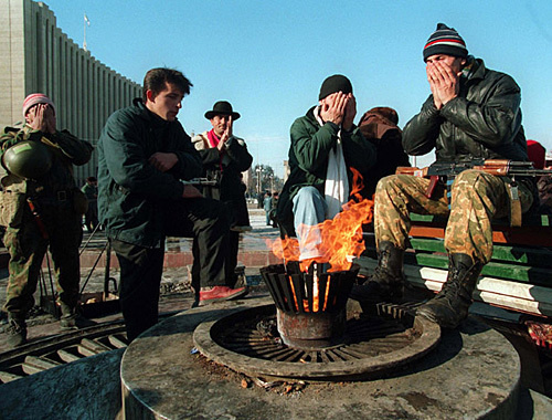 Dudaev's fighters at the President's Palace in Grozny, 1994. Photo by Mikhail Evstafiev, courtesy of http://ru.wikipedia.org