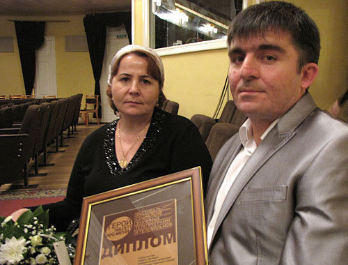 Ramzan Dzhavatkhanov, Deputy Director of the State TV and Radio Company "Vainakh", after receiving the Special Prize of the Festival "Hero of Our Time" in Rostov-on-Don, November 27, 2010. Photo by the "Caucasian Knot"