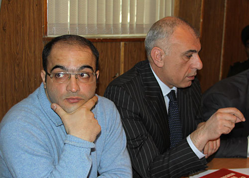 Einullah Fatullaev (on the left) and his advocate Isakhan Ashurov (centre) at the Garadag District Court of Baku. April 28, 2010. Photo by Turkhan Karimov for the "Caucsian Knot"