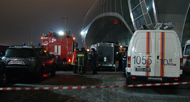 Cordoned area at the entrance to the Domodedovo Airport, January 24, 2011. Photo by the "Caucasian Knot"