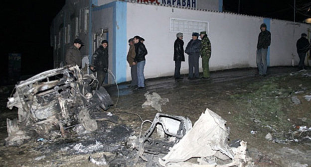 Place of terror act near cafe "Caravan" in Khasavyurt, January 26, 2011. Photo from http://nv-daily.livejournal.com by Abdullah Magomedov
