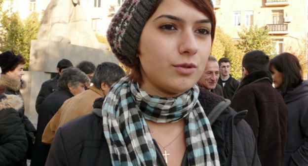 Action-march, dated to the International Day of the Blind. Anush Torchyan, the initiator of the action and a member of the scientific and cultural public organization of invalids ''Forte''. Yerevan, Armenia, November 13, 2011. Photo by Armine Martirosyan for the "Caucasian Knot"