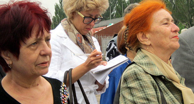 Krasnodar Territory, May 26, 2012; residents of the city of Yeisk at an ecological rally. Courtesy of the Internet portal "Eysk.Info": www.yeisk.info

 