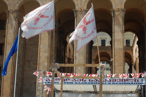 The Opposition leaders' board next to the Parliament, the 26th of May, 2009.
Photo by "Caucasian Knot"