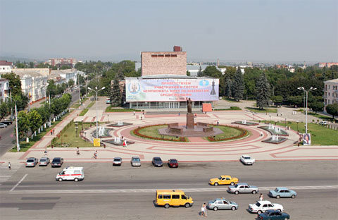 Nalchik, the capital of Kabardino-Balkaria. Photo by www.chessbase.com