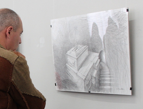 On June 11, the National Museum of North Ossetia opened an exhibition of the Chechen painter Rustam Sardalov that is a reflection on the topics of Chechen war and human rights violations.