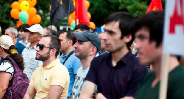 Participants in the rally "Derbent is Russia's southern outpost!" held in Moscow, June 29, 2013. Photo http://flnka.ru/