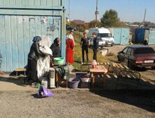Evictions of refugees who lived at the temporary accommodation centre (TAC) "Promzhilbaza". Ingushetia, Karabulak. October 21, 2013. Photo courtesy of the residents of "Promzhilbaza"