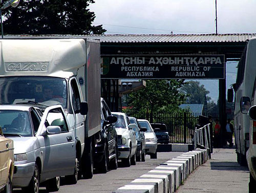 Abkhazia-Russia frontier. Photo by www.turizm.ru