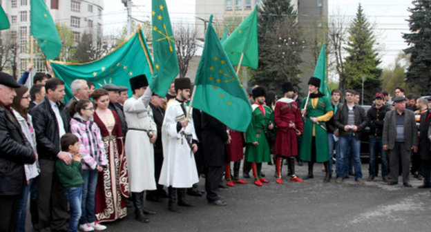 Representatives of Circassian community on the day of Circassian flag in Nalchik, April 25, 2013. Photo: Astemir Kyebarde, https://www.facebook.com/ridada.adigow