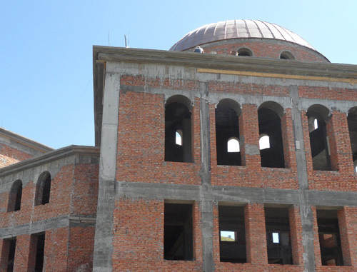 Unfinished mosque in Novopyatigorsk. Photo: http://www.islamnews.ru