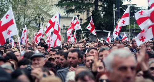 Participants of a rally of the "United National Movement" with the flags of Georgia. Tbilisi, March 27, 2013. Photo by Anna Konoplyova for the "Caucasian Knot"