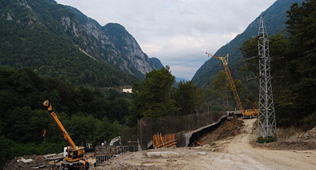 Construction of the joint highway "Adler - Krasnaya Polyana" by JSC "RZD". Photo by the "Caucasian Knot"