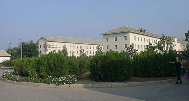 Budyonnovsk. Central hospital buildings. Photo by http://ru.wikipedia.org Budyonnovsk. Central hospital buildings. Photo by http://ru.wikipedia.org