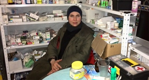 Amina Okueva in the medical staff.  Photo by T.Evloev http://islam.in.ua/4/rus/full_articles/8026/visibletype/1/index.html#!prettyPhoto[pp_gal]/0/