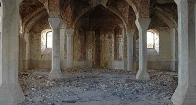 Nagorny Karabakh, the city of Shusha, inside of Govharagi mosque. Photo by the "Caucasian Knot" Nagorny Karabakh, the city of Shusha, inside of Govharagi mosque. Photo by the "Caucasian Knot"
