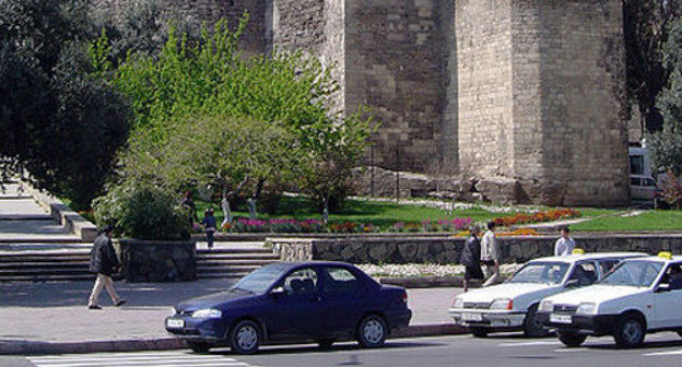 Azerbaijan, Baku, Maiden Tower. Photo by http://ru.wikipedia.org Azerbaijan, Baku, Maiden Tower. Photo by http://ru.wikipedia.org