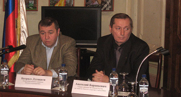 Anatoly Barankevich (right). Photo by the "Caucasian Knot" Anatoly Barankevich (right). Photo by the "Caucasian Knot"