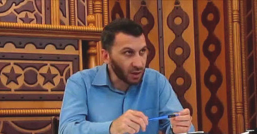 Anzor Shkhanukov. Screenshot from the video posted by ibn hamid, http://www.youtube.com/watch?v=quaCx-iBNIQ