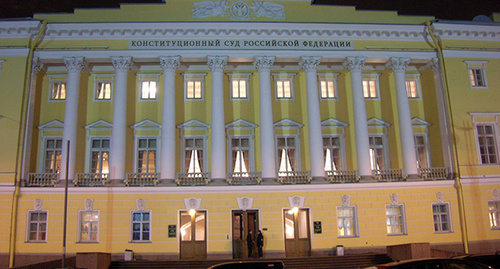Building of the Russian Constitutional Court constructed in 1834. Photo: Savin А.S., https://ru.wikipedia.org/wiki/%CA%EE%ED%F1%F2%E8%F2%F3%F6%E8%EE%ED%ED%FB%E9_%D1%F3%E4_%D0%EE%F1%F1%E8%E9%F1%EA%EE%E9_%D4%E5%E4%E5%F0%E0%F6%E8%E8