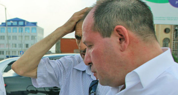 Igor Kalyapin (right). Photo by Magomed Magomedov for the ‘Caucasian Knot’. 