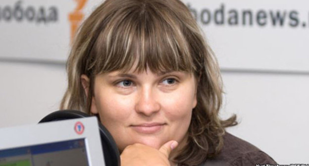 Elena Milashina. Photo: Yury Timofeyev, RFE/RL http://gdb.rferl.org/9CCE7421-35B4-48F3-ACAB-EECB3F4C73C9_w640_r1_s_cx0_cy4_cw0.jpg