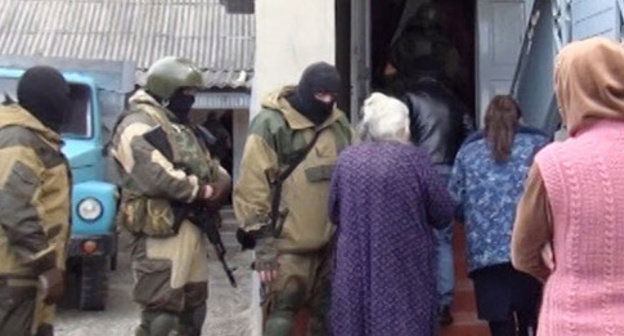 A special operation in the village of Stary Cherek. KBR, April 6, 2015. Photo http://nac.gov.ru/
