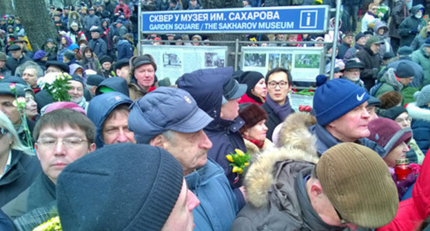 The queue for the memorial service for Boris Nemtsov. Moscow, March 3, 2015. Photo by Vyacheslav Feraposhkin for the "Caucasian Knot"