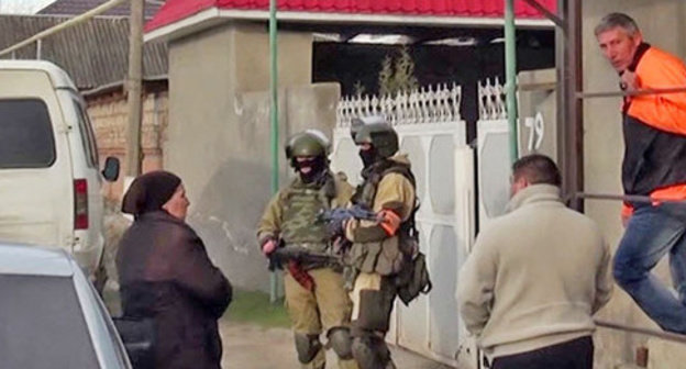 Special operation in the village of Stary Cherek. KBR, April 6, 2015. Photo http://nac.gov.ru/