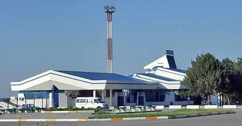 Airport in Nalchik. Photo http://avia.pro/blog/aeroport-nalchik