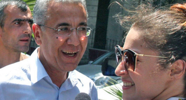 Intigam Aliev (to the left). Photo by Aziz Karimov for the "Caucasian Knot"
