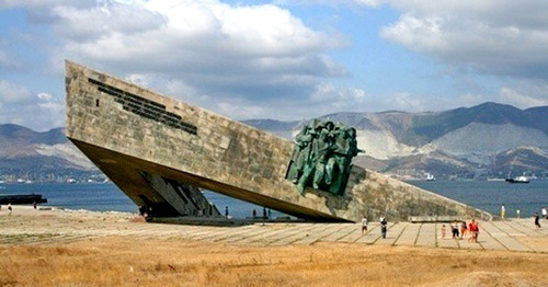 The Memorial Complex "Novaya Zemlya". Novorossiysk. Photo by the user rwike77 from the site flickr.com