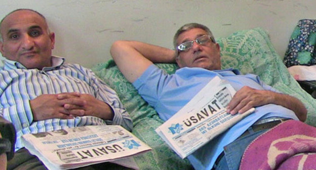 Hunger strikers at the headquarters of the "Musavat" Party, Baku, May 14, 2015. Photo by Parvana Bairamova for the ‘Caucasian Knot’. 