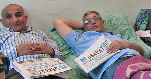 Hunger strikers at the headquarters of the "Musavat" Party, Baku, May 14, 2015. Photo by Parvana Bairamova for the ‘Caucasian Knot’. 