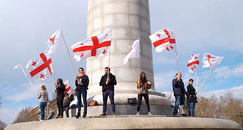 Georgian flags at the rally in Tbilisi, April 2015. Photo by Beslan Kmuzov for the "Caucasian Knot"