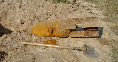 A model FAB-100 bomb. Photo http://visti.ks.ua/novosti/foto/12793-v-cyurupinske-obnaruzhena-fugasnaya-aviacionnaya-bomba-vesom-100-kg.html