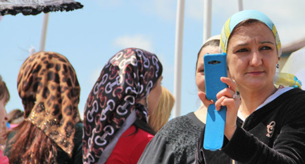 Grozny residents. Photo by Magomed Magomedov for the "Caucasian Knot"