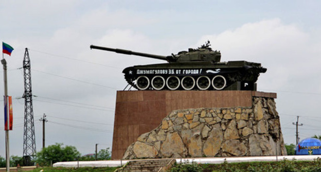 Tank in Khasavyurt. Photo by Magomed Magomedov for the ‘Caucasian Knot’. 