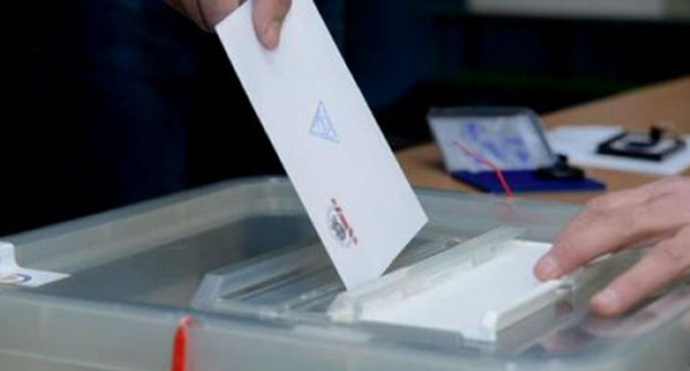 Ballot-box. Photo: Factinfo, http://www.pastinfo.am/